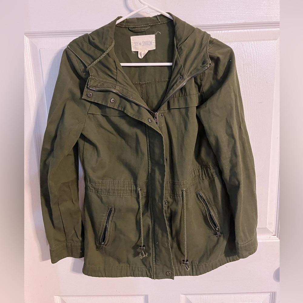 Sky and Sparrow army green utility jacket hood zipup drawstring waist Size Small